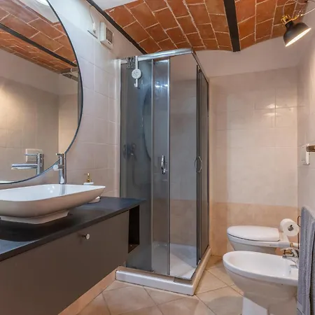 Rustic&chic Loft By Pleiades Cecina (Livorno)